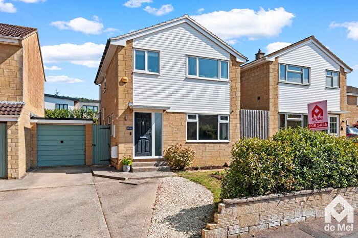 3 Bedroom Detached House For Sale In Roberts Road, Prestbury, GL52