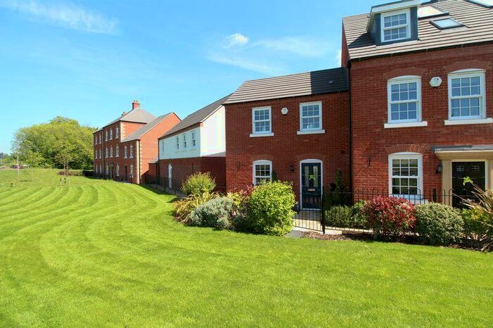 2 Bedroom End Of Terrace House To Rent In Riddy Walk, Kempston, MK42