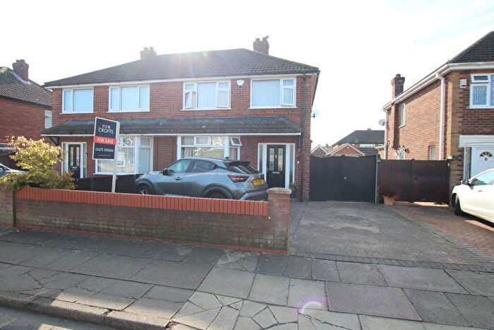 3 Bedroom Semi-Detached House For Sale In Brookfield Road, Scartho, DN33