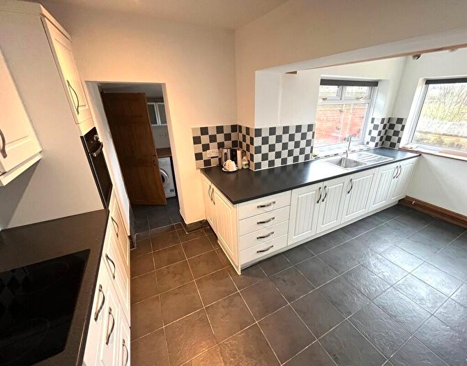3 Bedroom End Of Terrace House To Rent In North Ribble Street, Walton-le-dale, PR5