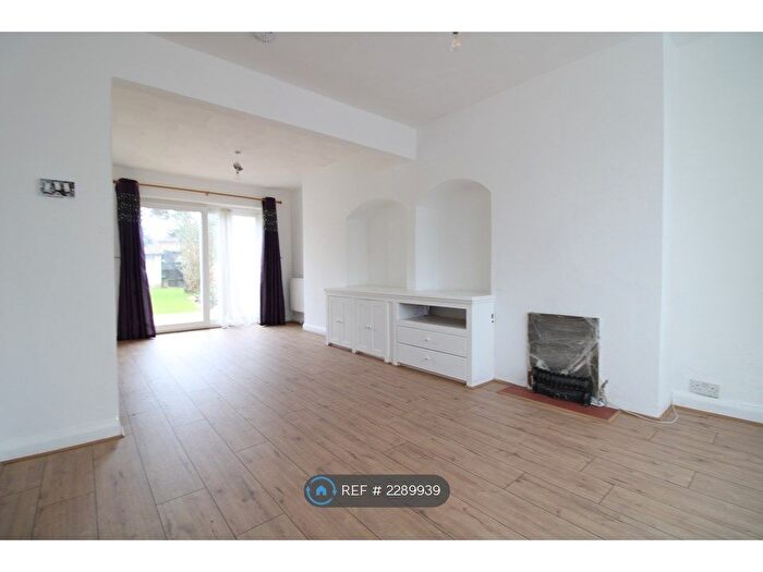3 Bedroom Terraced House To Rent In Minster Avenue, Sutton, SM1