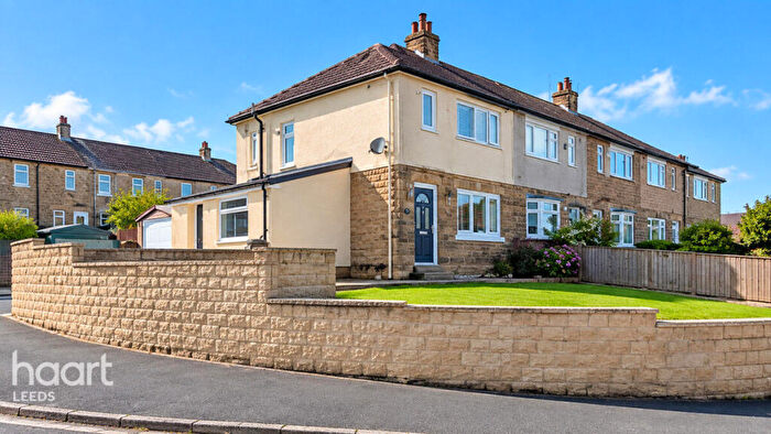 3 Bedroom End Of Terrace House For Sale In Laithe Grove, Bradford, BD6