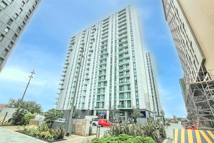 2 Bedroom Flat To Rent In The Lightbox, Media City, Salford Quays, M50