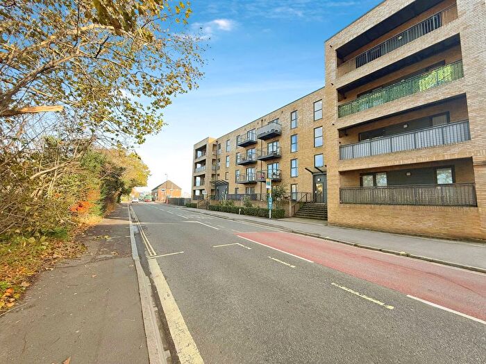 1 Bedroom Flat For Sale In Albert Road North, Southampton, SO14