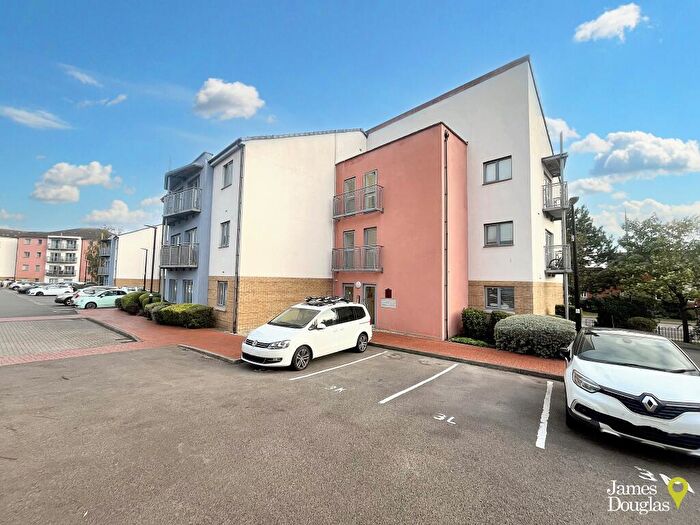 2 Bedroom Apartment For Sale In Ty Levant, Rhodfa'r Gwagenni, Barry, CF63