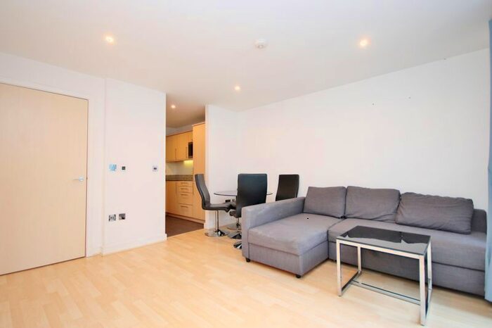 1 Bedroom Flat To Rent In Western Gateway, London, E16