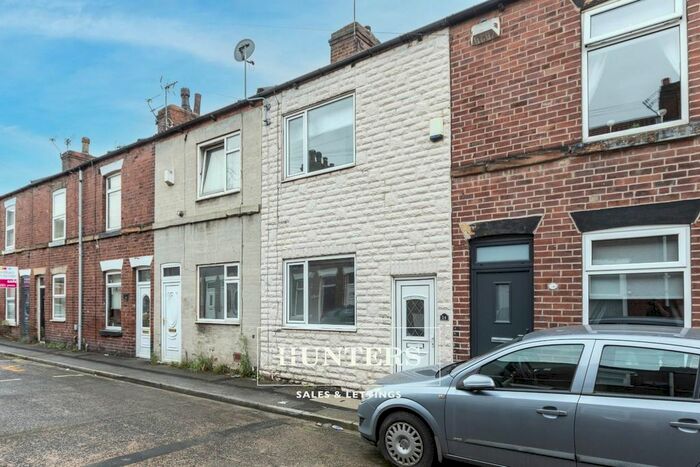 2 Bedroom Terraced House To Rent In Robin Hood Street, Castleford, WF10