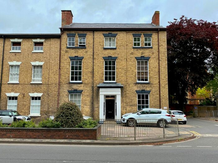 1 Bedroom Flat To Rent In Warwick Street, Rugby, Warwicks, Dw., CV21