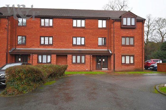 2 Bedroom Flat For Sale In Knights Close, Birmingham, B23