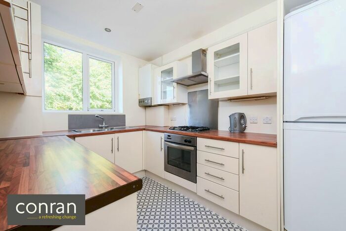 2 Bedroom Flat To Rent In Wickham Gardens, Brockley, SE4