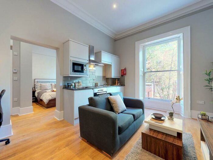 1 Bedroom Apartment To Rent In Apt, Springfield Mount #, LS2