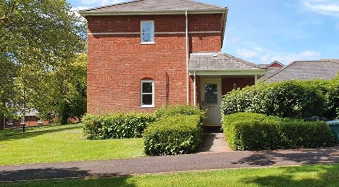 3 Bedroom Property To Rent In Addington Court, Horseguards, Exeter, EX4