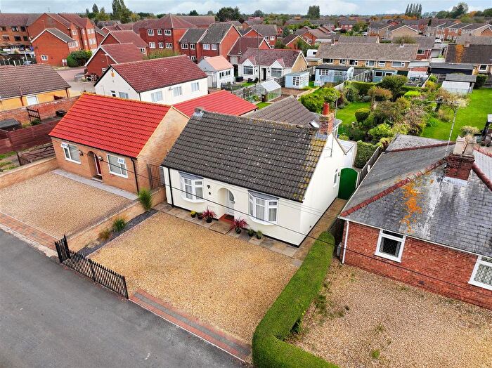 3 Bedroom Detached Bungalow For Sale In North Parade, Holbeach, Spalding, PE12