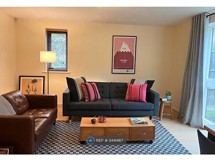 1 Bedroom Flat To Rent In John Maurice Close, London, SE17