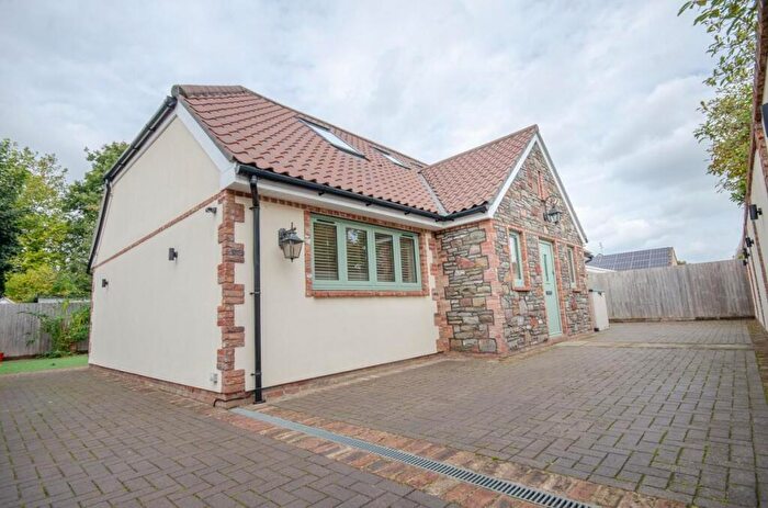 3 Bedroom Detached House For Sale In Filton Road, Hambrook, Bristol, BS16