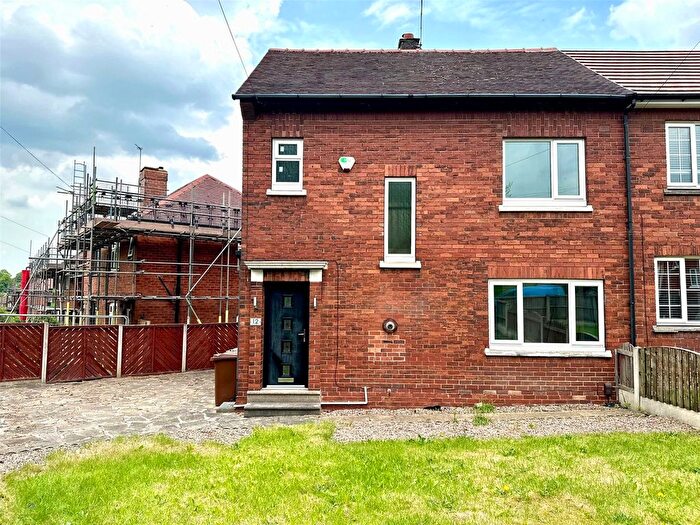 3 Bedroom Semi Detached House For Sale In Flanshaw Road, Wakefield, West Yorkshire, WF2