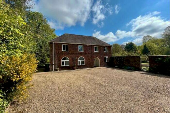 4 Bedroom Detached House To Rent In St Vincents Lane, Addington, West Malling, ME19