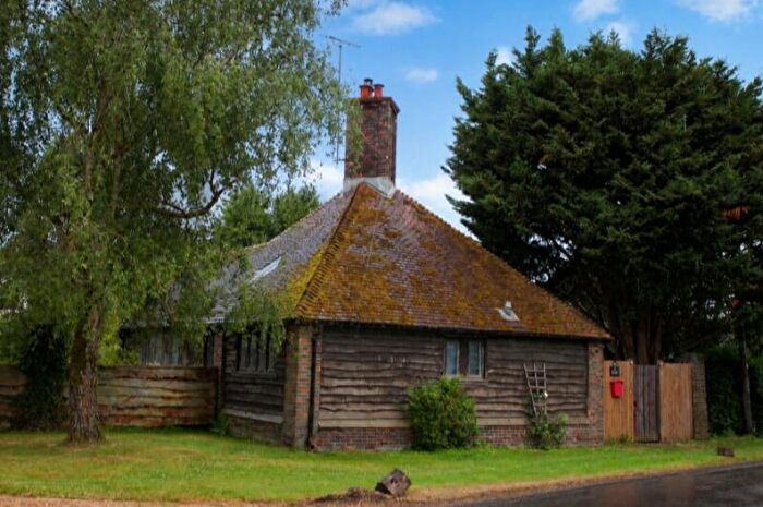 2 Bedroom Lodge For Sale In Furzen Lane, Ellens Green, RH12