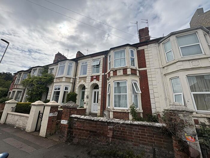 4 Bedroom Terraced House For Sale In Eastfield Road, Peterborough, PE1