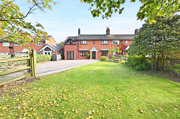 4 Bedroom Semi-Detached House For Sale In Meadowside, Saverley Green, ST11