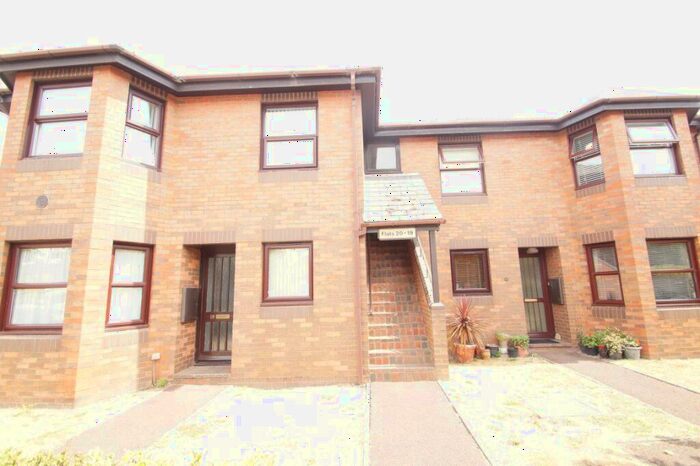 1 Bedroom Flat To Rent In Park Gate, Windsor Lane, SL1