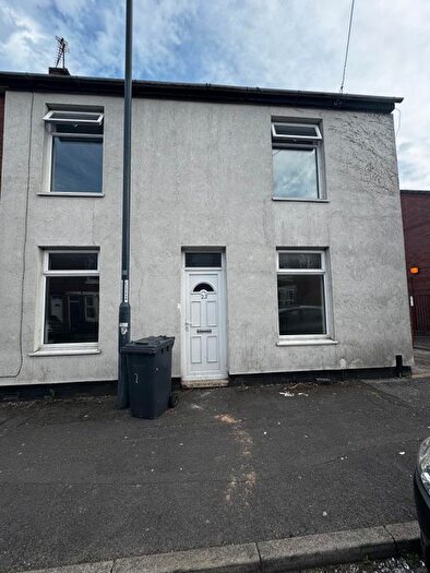3 Bedroom Semi-Detached House To Rent In Pear Tree Street, Derby, DE23