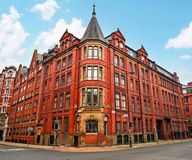 2 Bedroom Flat To Rent In Whitworth House, Whitworth Street, Manchester, M1
