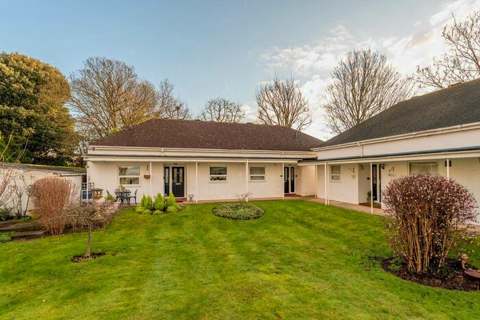 1 Bedroom Bungalow To Rent In Worcester Road, Sutton SM2