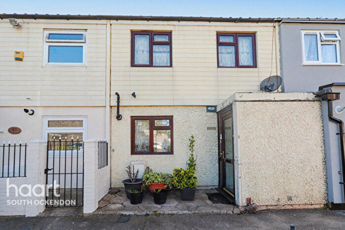 2 Bedroom Terraced House For Sale In Mayflower Close, South Ockendon, RM15