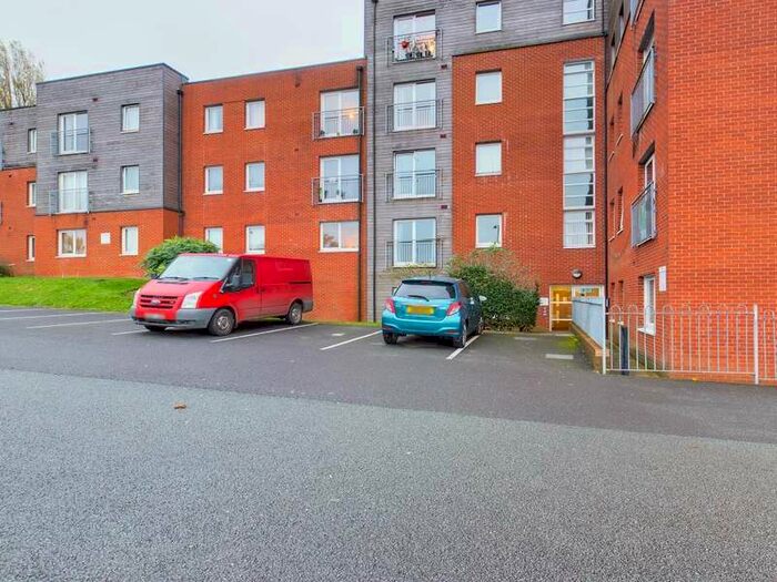 1 Bedroom Flat To Rent In Lancashire Court, Burslem, Stoke-on-trent, ST6