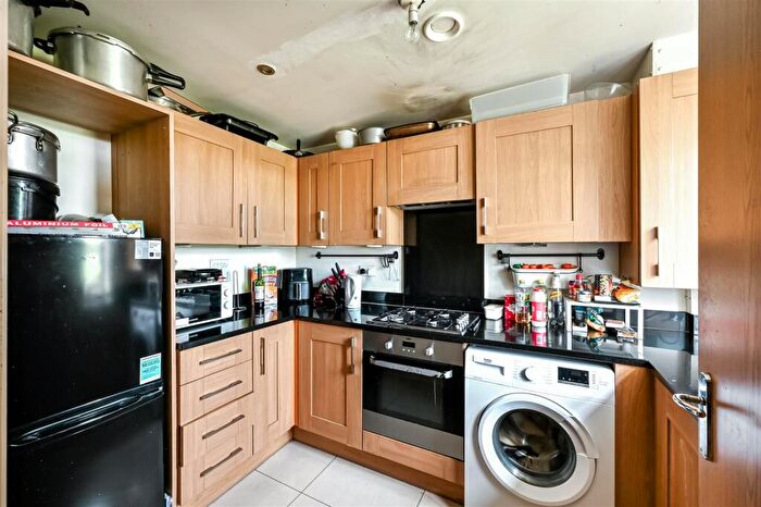 4 Bedroom Terraced House For Sale In Miles Road, Mitcham, CR4