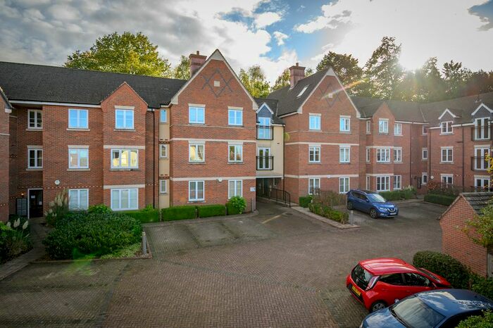 2 Bedroom Flat To Rent In Heritage Court, Fennyland Lane, Kenilworth, CV8