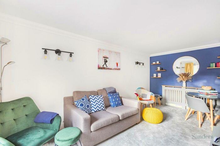 1 Bedroom Flat To Rent In Melville Place, Islington, London, N1