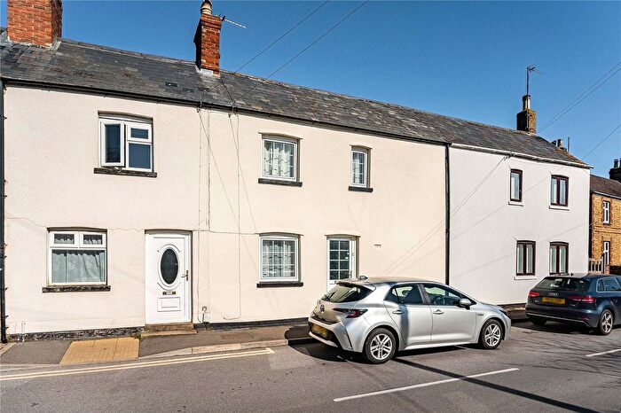 2 Bedroom Terraced House For Sale In Godstow Road, Wolvercote, OX2