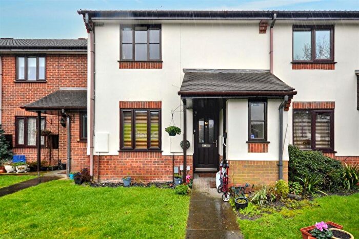 1 Bedroom Maisonette For Sale In Park Place, Park Street, AL2