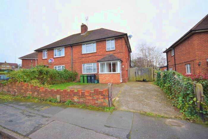 1 Bedroom Flat To Rent In St Peters Way, Frimley GU16