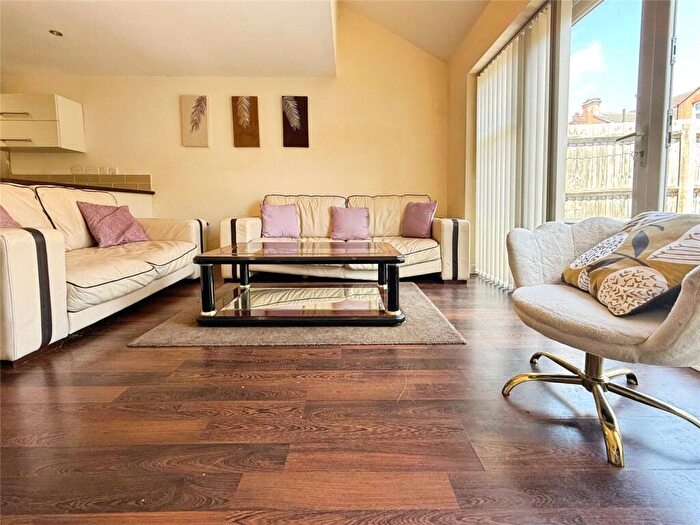 4 Bedroom Terraced House To Rent In Eastleigh Road, Leicester, LE3