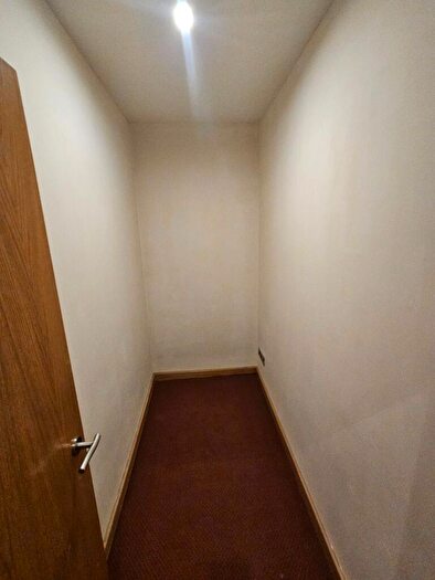 1 Bedroom Flat To Rent In Apartment, Leeds Road, Bradford, BD1