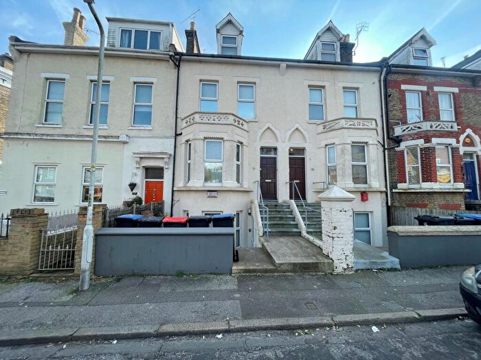 1 Bedroom Flat To Rent In Richmond Road, Ramsgate, CT11