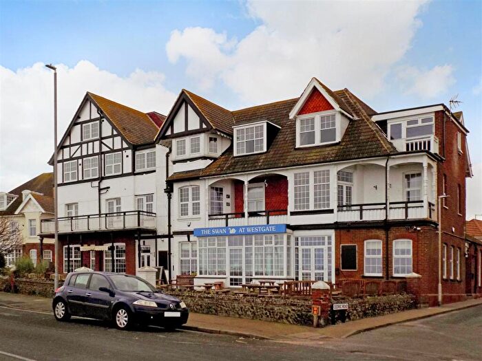 2 Bedroom Flat To Rent In Sea Road, Westgate-On-Sea, CT8