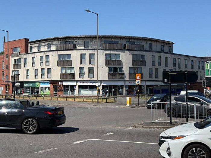 1 Bedroom Flat For Sale In Queens Court, Gravelly Hill North, Birmingham, B23