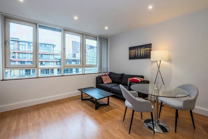 1 Bedroom Flat To Rent In Praed Street, London, W2