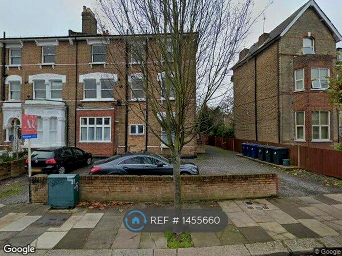 2 Bedroom Flat To Rent In Cumberland Park, Acton, W3
