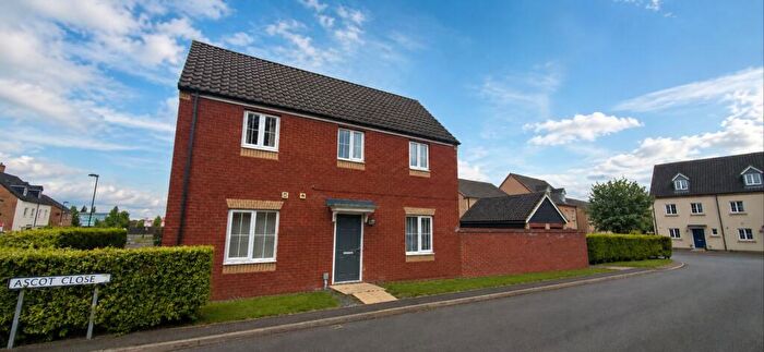 3 Bedroom Semi-Detached House For Sale In Ascot Close, Bourne, PE10