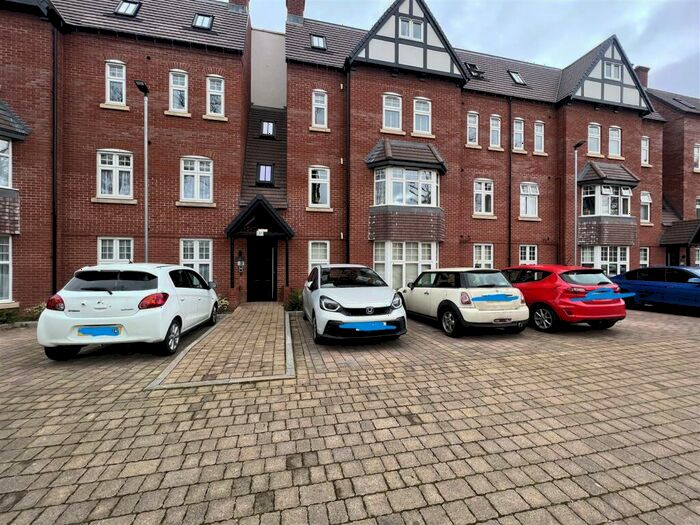 2 Bedroom Apartment To Rent In Wake Green Road, Moseley, Birmingham, B13