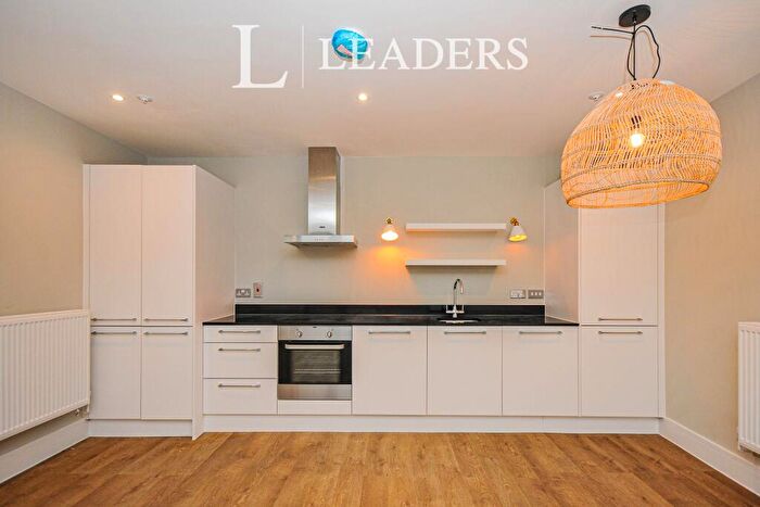 2 Bedroom Flat To Rent In Pamphilon House, High Street, BR1