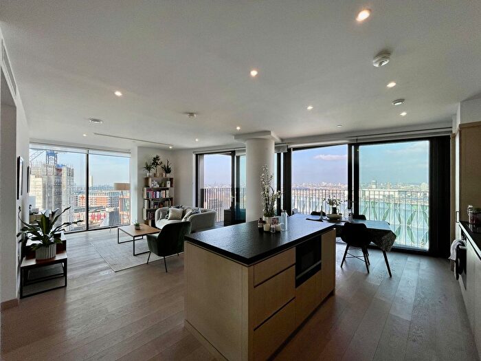 2 Bedroom Flat To Rent In Embassy Gardens, London, SW11