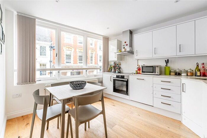 2 Bedroom Flat For Sale In George Street, Richmond, TW9