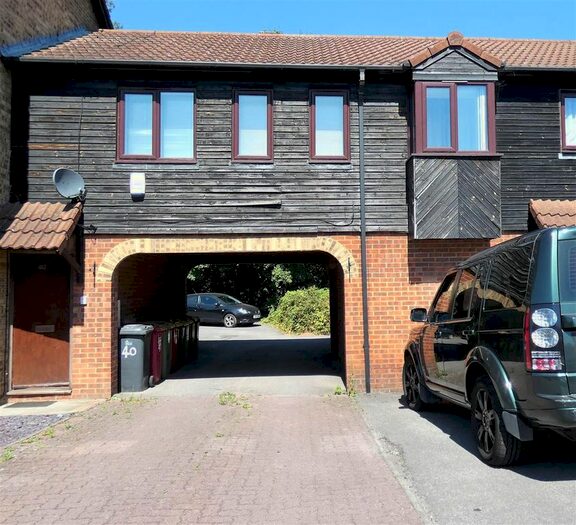 1 Bedroom Maisonette To Rent In Jellicoe Close, Cippenham, Slough, SL1