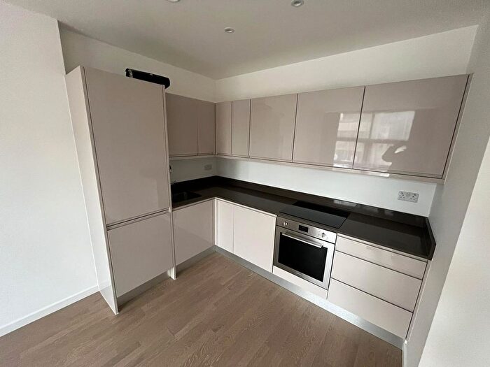 1 Bedroom Flat To Rent In Silbury Boulevard, Milton Keynes, MK9